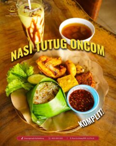 Nasi Tutug Oncom khas Saung Pengkolan