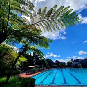Suasana kolam renang Eldorado