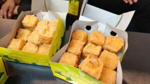Tahu Susu Lembang kuliner khas yang sayang untuk dilewatkan