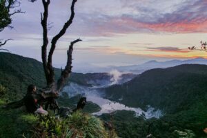 Sunrise yang magis dari Upas Hill