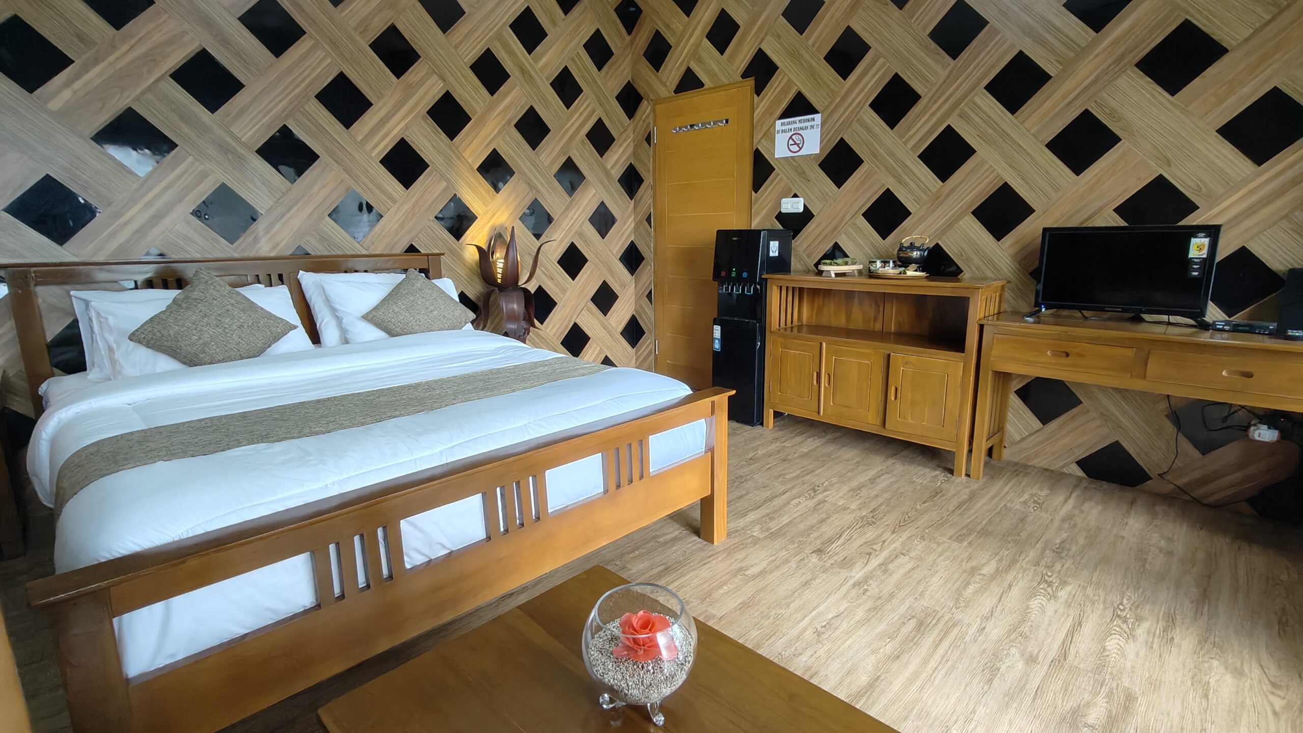 Kenyamanan villa Alamanda yang homey