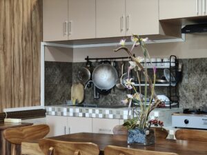 Dapur dan alat masak lengkap