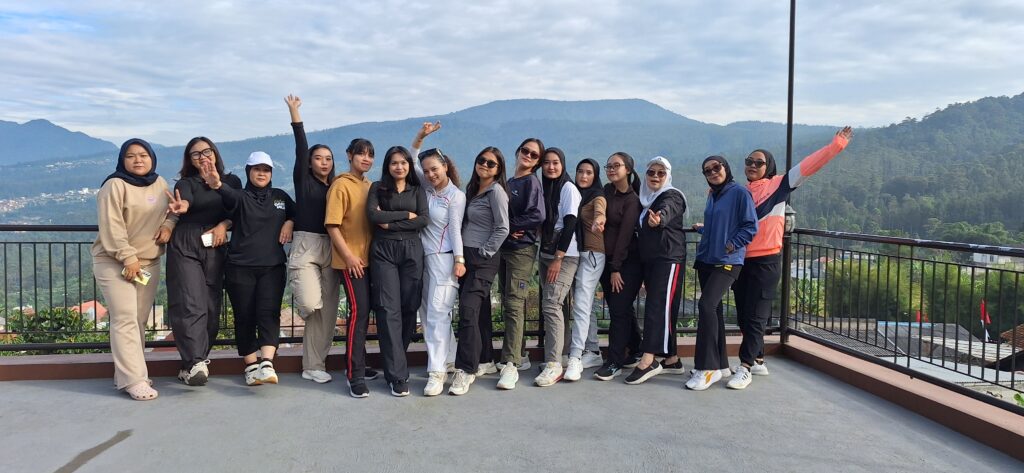 Mau Staycation Ramean Cek 6 Hal Ini Sebelum Booking Villa