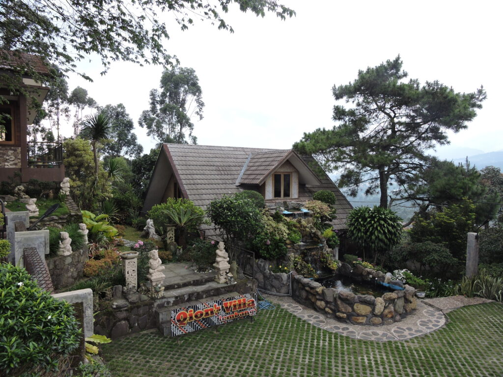 Villa Instagramable Terjangkau di Lembang Cocok untuk Staycation