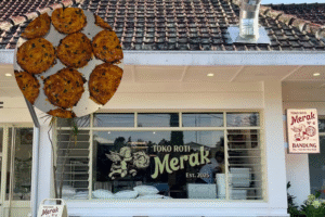 Roti Merak viral di Bandung