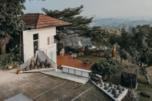Pemandangan Kota Bandung dari ArtSociates Café