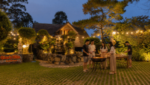 BBQ bersama keluarga di malam hari