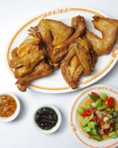 Ayam goreng kampung khas Tjap Ajam