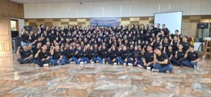 Foto bersama untuk kenang-kenangan